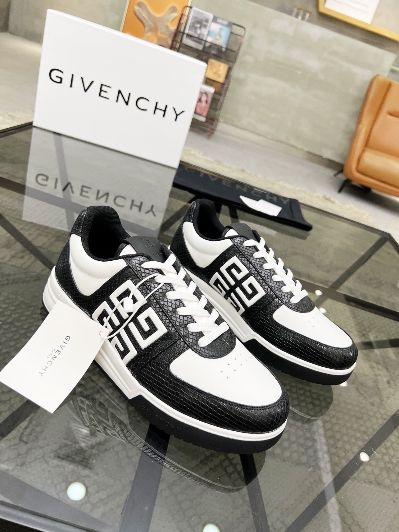 Givenchy Sneakers